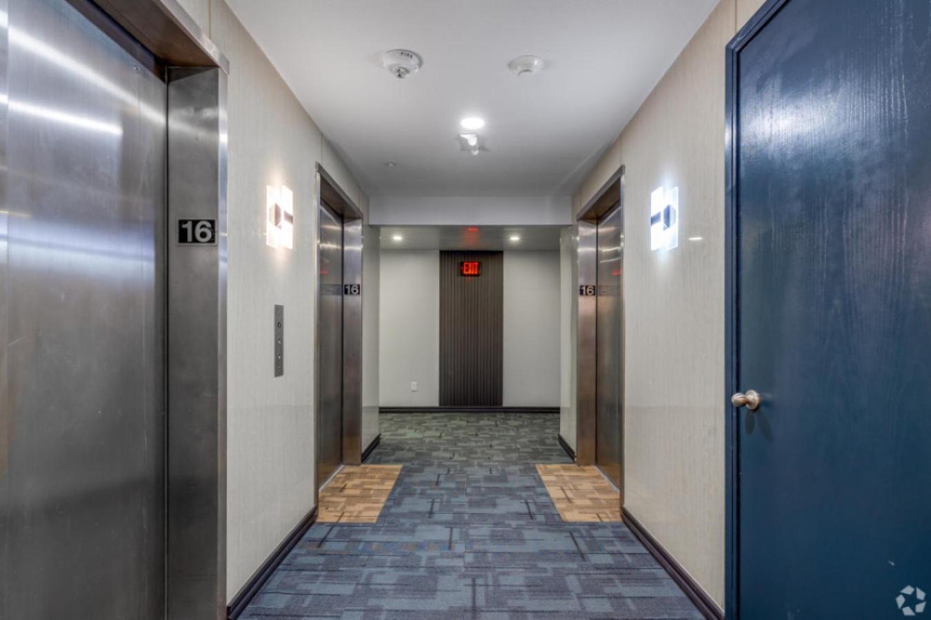 Reese Tower Aparthotel Tulsa Eksteriør bilde